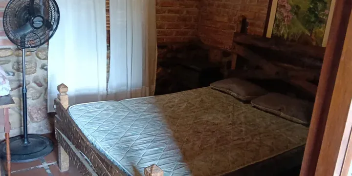 Dormitorio de Rancho Quilla, la casa grande con dos camas